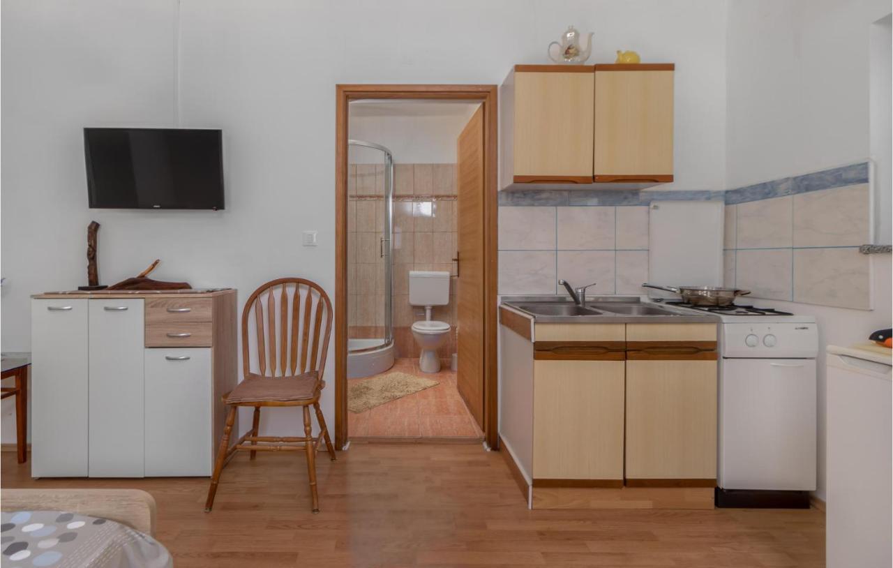Pet Friendly Apartment In Pinezici With Wifi מראה חיצוני תמונה